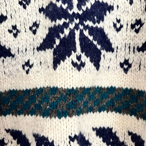 Vintage Artesanias Ishka Sweater Wool Chunky Knit Pullover Made in Ecuador - Picture 4 of 5